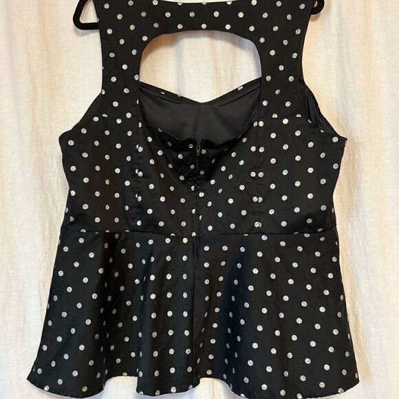 Torrid size 3 black white polka dots camisole zipper ruffled bottom - Picture 9 of 9